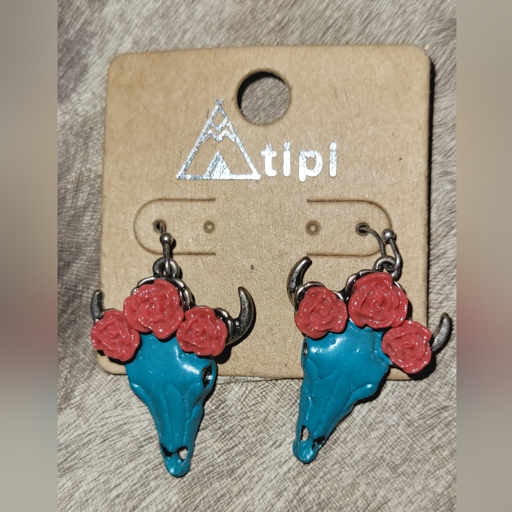 Tipi Steer Skull Earrings